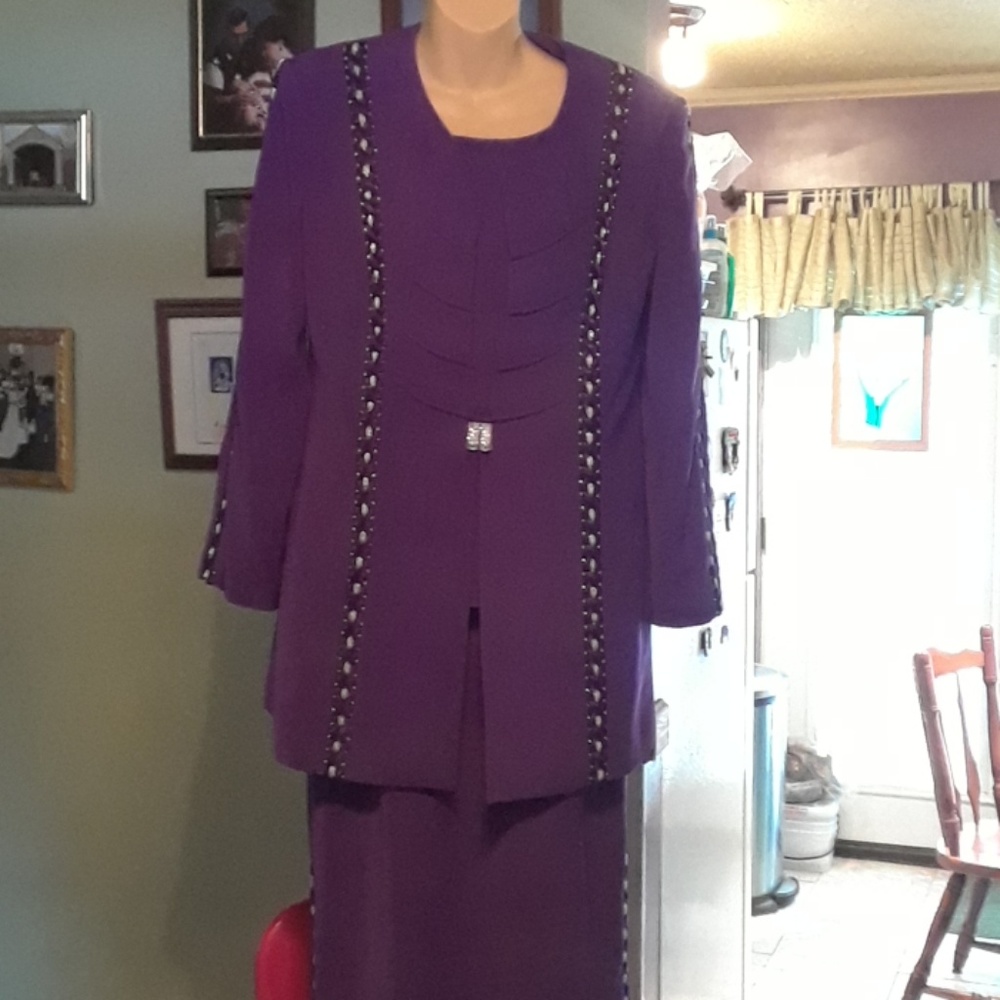 Champagne Italy brand 3-piece suit